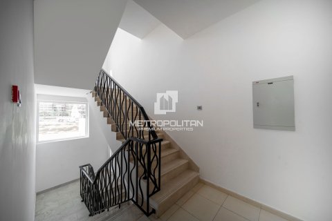 Купить таунхаус в Джумейра Вилладж Серкл, Дубай: 4 спальни, 487м², № 7558 - фото 9