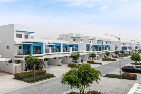 Adosado en Damac Lagoons, Dubai, 3 dormitorios, 144 m², № 105248 - foto 22