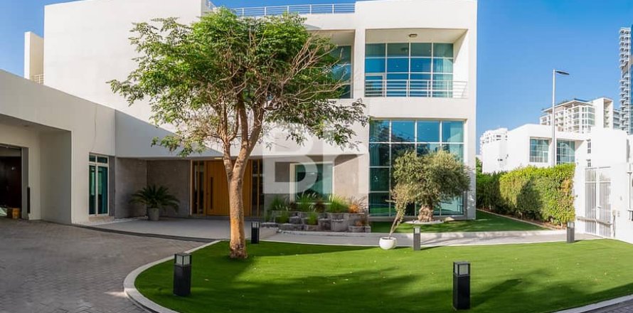 Villa in Al Sufouh, Dubai 5 bedrooms, 912 sq.m. № 21385