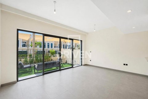Townhouse in Damac Lagoons, Dubai 4 bedrooms, 144 sq.m. № 142702 - photo 3