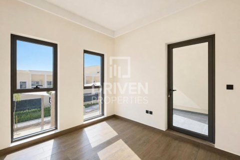 Townhouse in Damac Lagoons, Dubai 4 bedrooms, 144 sq.m. № 142702 - photo 9