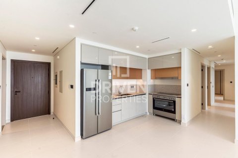 Apartamento en EMAAR Beachfront, Dubai Harbour, Dubai, 3 dormitorios, 149 m², № 66357 - foto 2