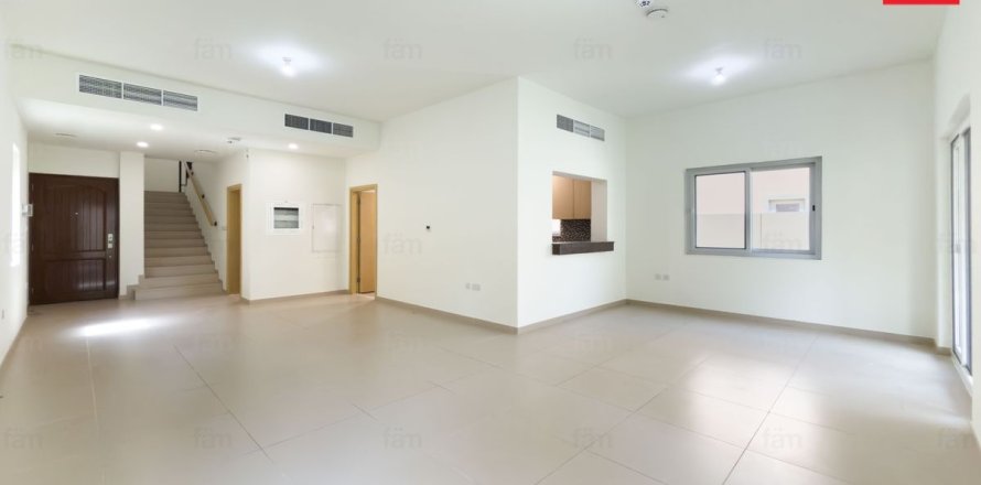 Villa in Dubai 3 bedrooms, 325 sq.m. № 137824
