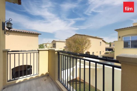 Villa in Dubai 3 bedrooms, 325 sq.m. № 137824 - photo 26