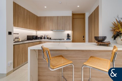 Villa in Jumeirah Village Circle, Dubai 4 bedrooms, 353 sq.m. № 74841 - photo 6