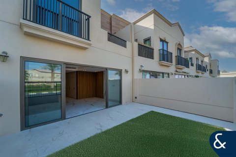 Townhouse in Jumeirah Golf Estates, Dubai 3 bedrooms, 195 sq.m. № 74843 - photo 1