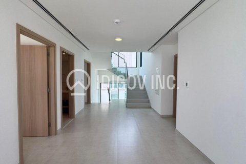 Снять в аренду виллу в Arabian Ranches 3, Дубай: 4 спальни, 505м², № 85329 - фото 9