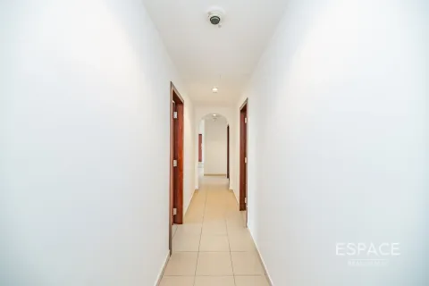 Снять в аренду квартиру в Джумейра Бич Резиденс, Дубай: 3 спальни, 178м², № 71377 - фото 14