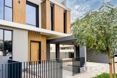 Вилла в Arabian Ranches 3, Дубай, 5 спален, 317.73м², № 134568