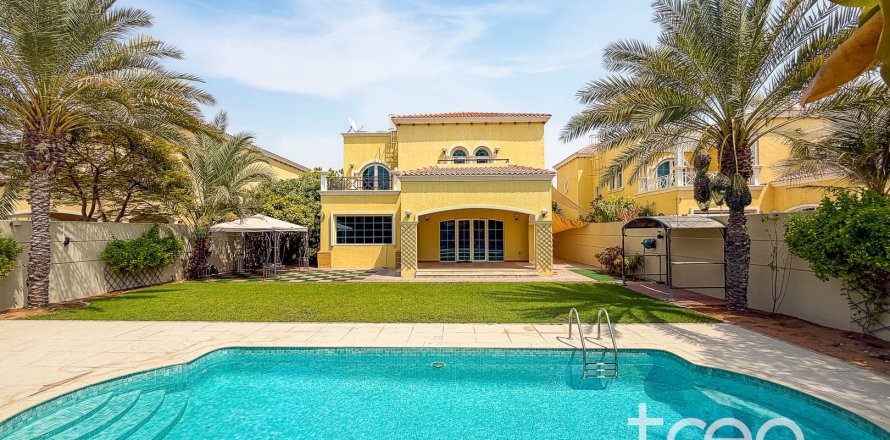 Вилла в Legacy, Jumeirah Park, Дубай, 4 спальни, 402.73м², № 134576