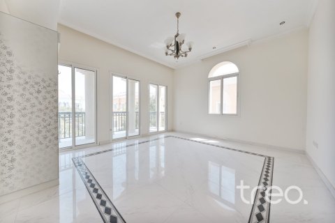 فيلا في فيلات, دبي 5 غرف نوم , 418.06 م² رقم 134563 - صورة 11