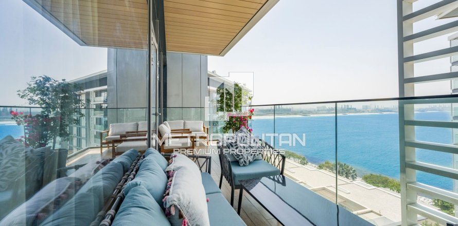 Apartment in Bluewaters Residences, Bluewaters, Dubai 3 bedrooms, 188 sq.m. № 5066