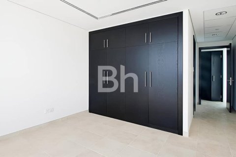 Apartment in Jumeirah Lake Towers, Dubai 2 bedrooms, 82 sq.m. № 56619 - photo 6