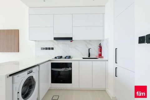 Apartment in Dubai 1 bedroom, 64 sq.m. № 11900 - photo 2