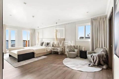 Villa in Jumeirah, Dubai 5 bedrooms, 791.53 sq.m. № 138433 - photo 9