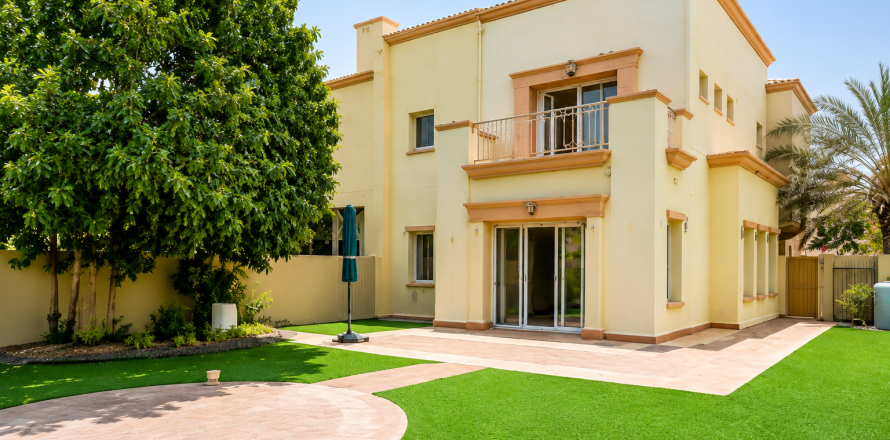Villa en The Springs, Dubai, 3 dormitorios, 349.25 m², № 138924