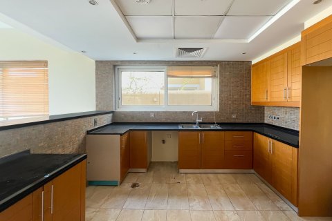 Villa à Jumeirah Park, Dubai, 4 chambres, 510 m², № 138922 - photo 5