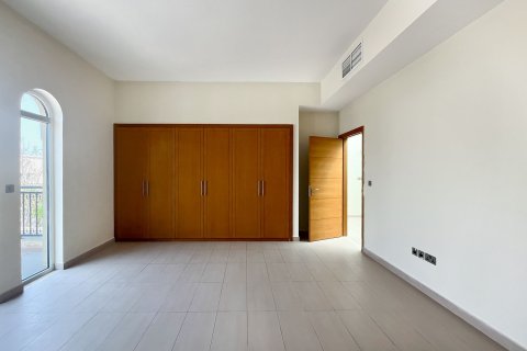Villa à Jumeirah Park, Dubai, 4 chambres, 510 m², № 138922 - photo 11