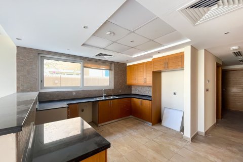 Villa à Jumeirah Park, Dubai, 4 chambres, 510 m², № 138922 - photo 4