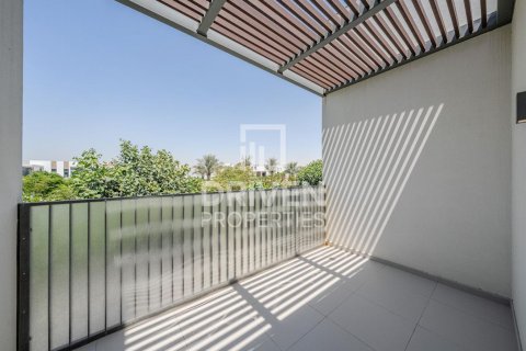Villa in Sun, Arabian Ranches 3, Dubai 4 bedrooms, 247.21 sq.m. № 135497 - photo 5