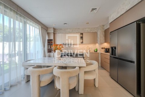 Villa in Sun, Arabian Ranches 3, Dubai 4 bedrooms, 247.21 sq.m. № 135497 - photo 10