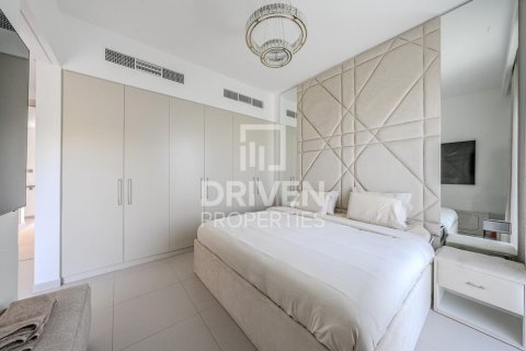 Villa in Sun, Arabian Ranches 3, Dubai 4 bedrooms, 247.21 sq.m. № 135497 - photo 17