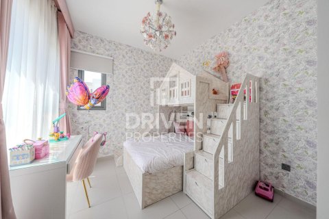 Villa in Sun, Arabian Ranches 3, Dubai 4 bedrooms, 247.21 sq.m. № 135497 - photo 15