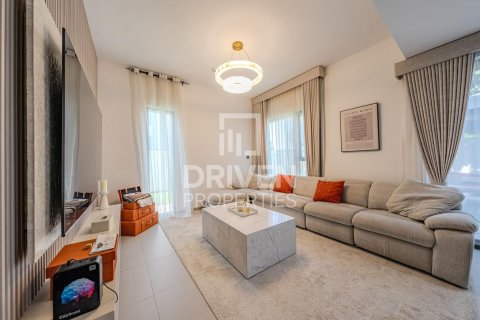 Villa in Sun, Arabian Ranches 3, Dubai 4 bedrooms, 247.21 sq.m. № 135497