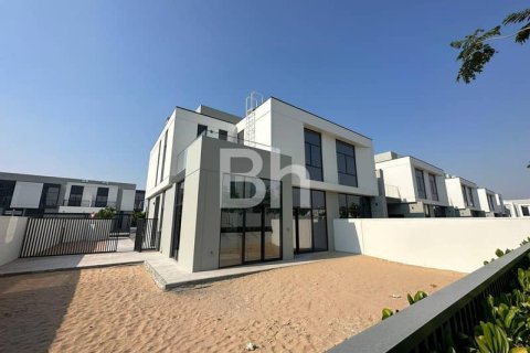 Снять в аренду таунхаус в Al Furjan, Дубай: 4 спальни, 269м², № 22038 - фото 1