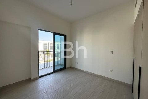 Снять в аренду таунхаус в Al Furjan, Дубай: 4 спальни, 269м², № 22038 - фото 4