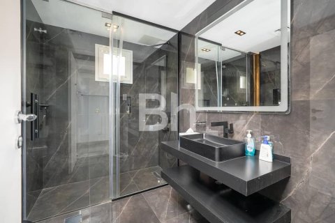 Villa in Dubai 4 bedrooms, 558 sq.m. № 22041 - photo 15