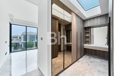 Снять в аренду виллу в Tilal Al Ghaf, Дубай: 4 спальни, 374м², № 22040 - фото 28