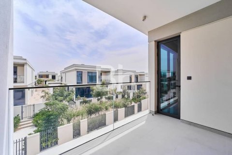 Снять в аренду виллу в Tilal Al Ghaf, Дубай: 4 спальни, 374м², № 22040 - фото 25