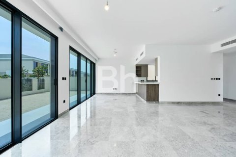 Снять в аренду виллу в Tilal Al Ghaf, Дубай: 4 спальни, 374м², № 22040 - фото 6