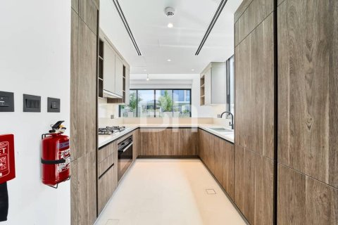 Снять в аренду виллу в Tilal Al Ghaf, Дубай: 4 спальни, 374м², № 22040 - фото 7