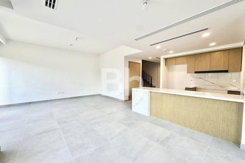 Adosado en Dubai Land, Dubai, 4 dormitorios, 254 m², № 22037 - foto 1