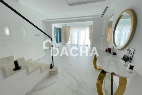 Townhouse in Legacy, Jumeirah Park, Dubai 3 bedrooms, 297 sq.m. № 110431 - photo 5