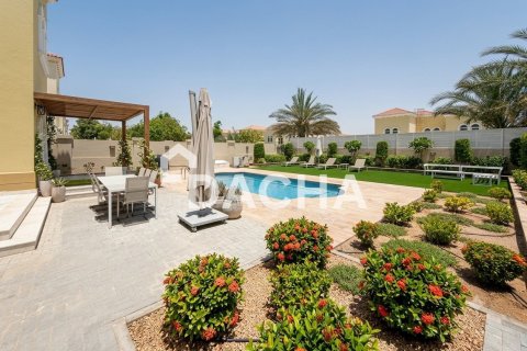 Townhouse in Legacy, Jumeirah Park, Dubai 3 bedrooms, 297 sq.m. № 110431 - photo 14
