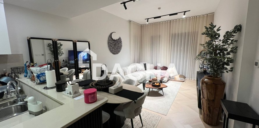 Apartment in Zahra Breeze Apartments, Town Square, Dubai 3 bedrooms, 131 sq.m. № 110436
