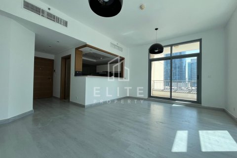 Снять в аренду квартиру в Claren Towers, Даунтаун Дубай (Даунтаун Бурдж Дубай), Дубай: студию, 81м², № 42153 - фото 1