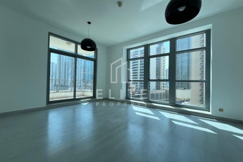Снять в аренду квартиру в Claren Towers, Даунтаун Дубай (Даунтаун Бурдж Дубай), Дубай: студию, 81м², № 42153 - фото 2