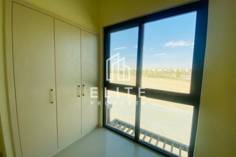 Villa en Dubai, 3 dormitorios, № 42161 - foto 6