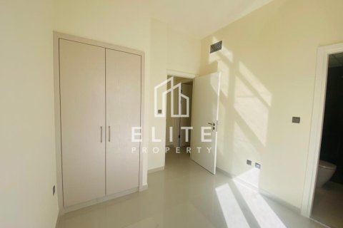 Villa en Dubai, 3 dormitorios, № 42161 - foto 11
