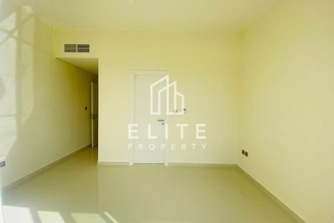 Villa en Dubai, 3 dormitorios, № 42161 - foto 3