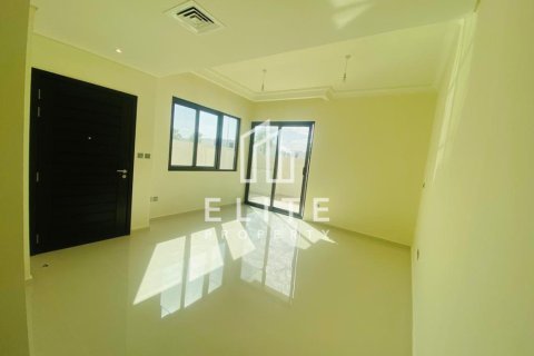 Villa en Dubai, 3 dormitorios, № 42161 - foto 13