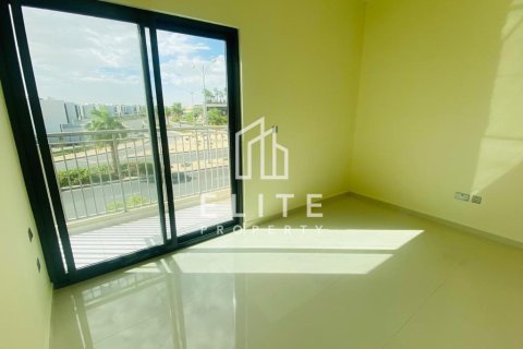 Villa en Dubai, 3 dormitorios, № 42161 - foto 2