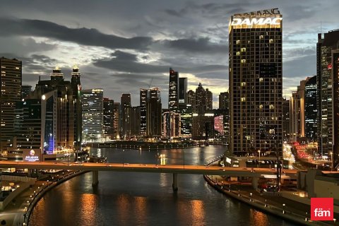 Apartamento en Business Bay, Dubai, 1 dormitorio, 72.4 m², № 58978 - foto 2