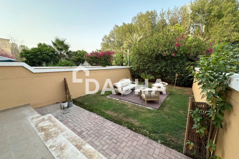 Townhouse in Jumeirah Village Triangle, Dubai 1 bedroom, 152 sq.m. № 112748 - photo 20