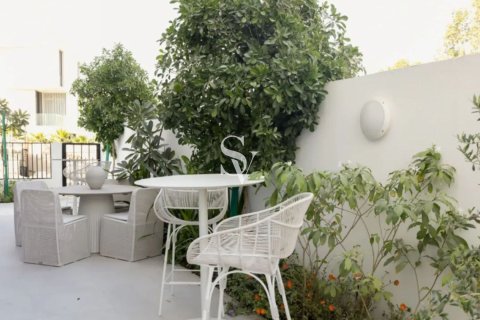 Townhouse in Al Barari, Dubai 4 bedrooms, 180 sq.m. № 89892 - photo 7