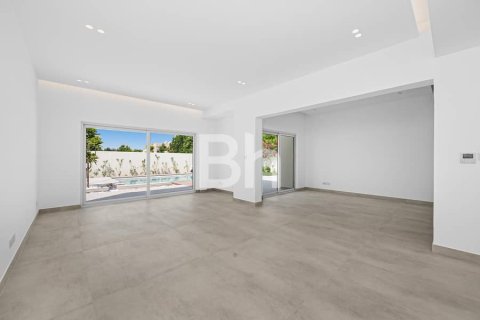 Villa en Dubai, 5 dormitorios, 549 m², № 23983 - foto 30